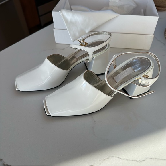 Suzanne Rae Fringe Back Sandal WITHOUT fringe - Picture 3 of 9